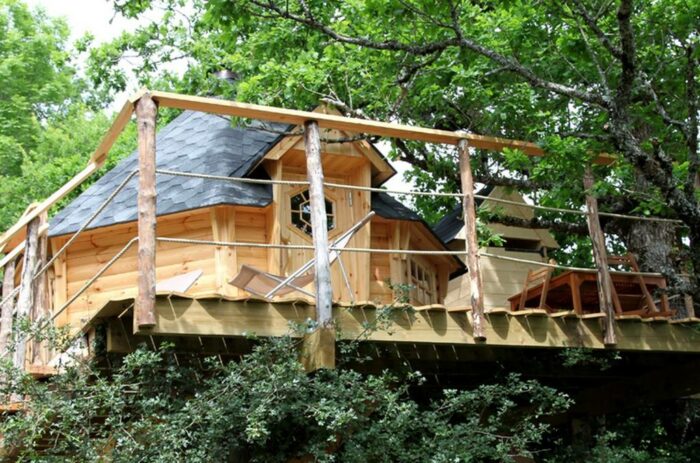 Tree house Cantal Auvergne
